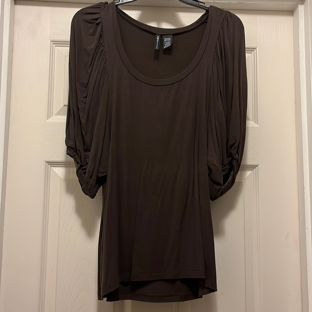 Medium stretch brown blouse